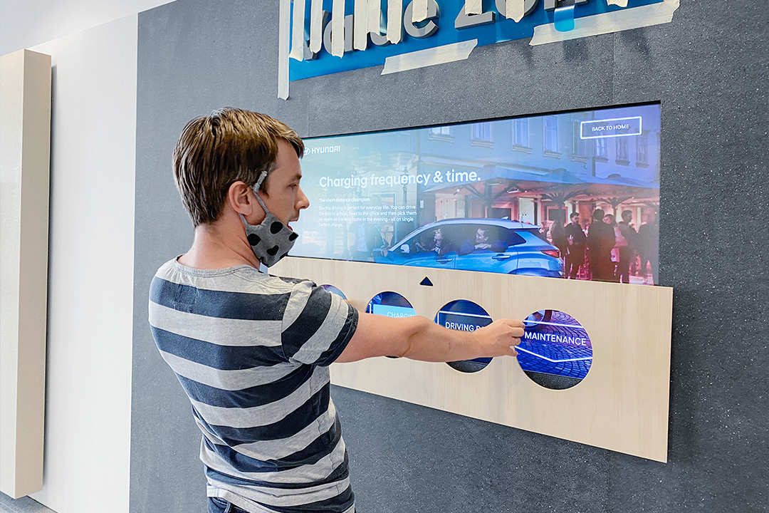 HYUNDAI-FutureRetailPrototype