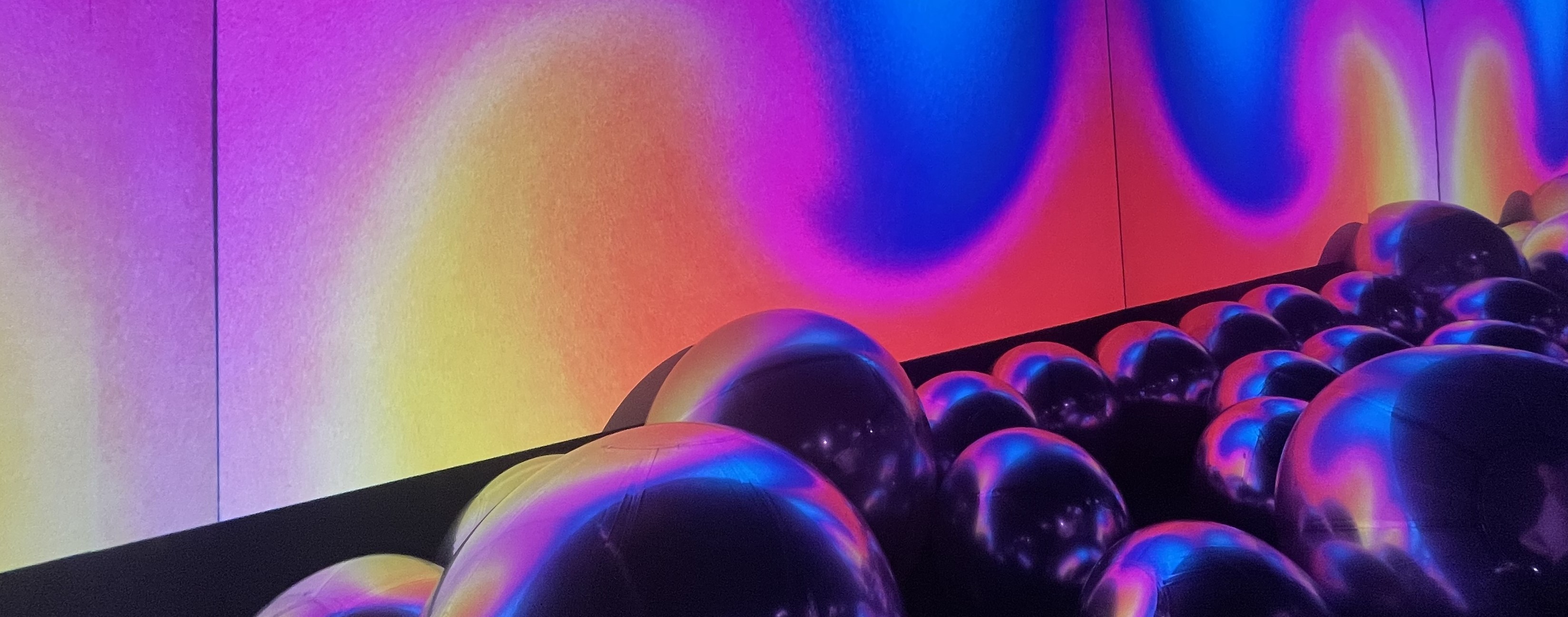KUNSTPALAST DÜSSELDORF | SCENT TABLE